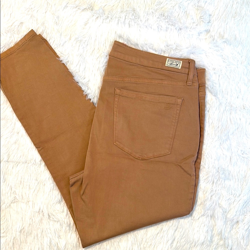 NWOT, Seven7 Utility Brown Skinny Jeans, size 16